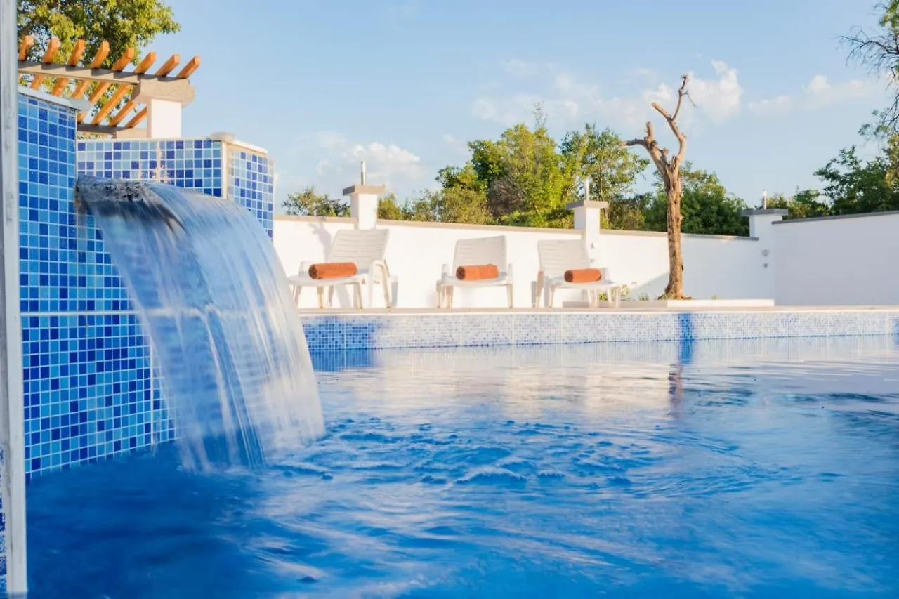 Villa Olana Zadar 0*,  Croatia