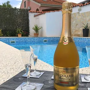  Villa Sanda With Private Pool