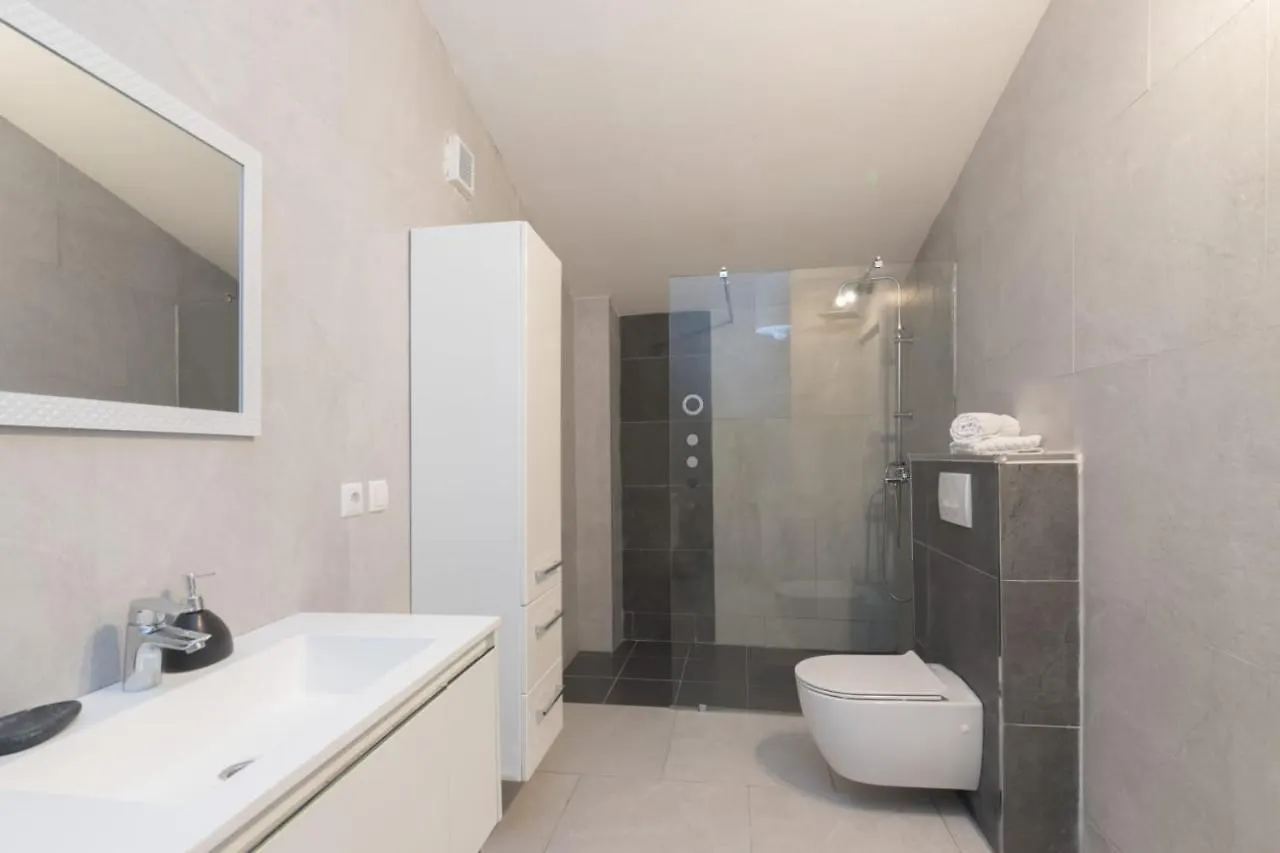 Villa Olana Zadar 0*,